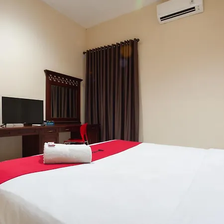 Reddoorz Plus Near Plaza Blok M-2